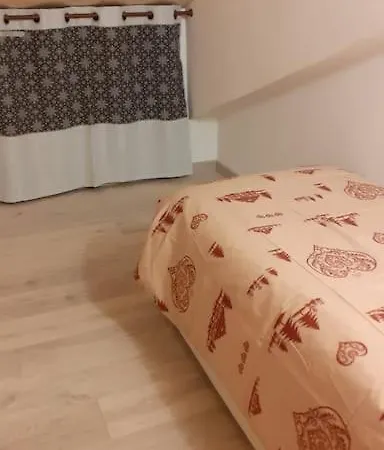 Nyaraló Portigliatti: Elegante Mansarda...
