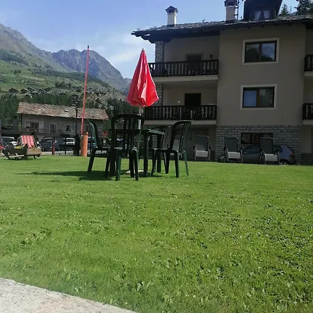 Nyaraló Portigliatti: Elegante Mansarda... Cogne